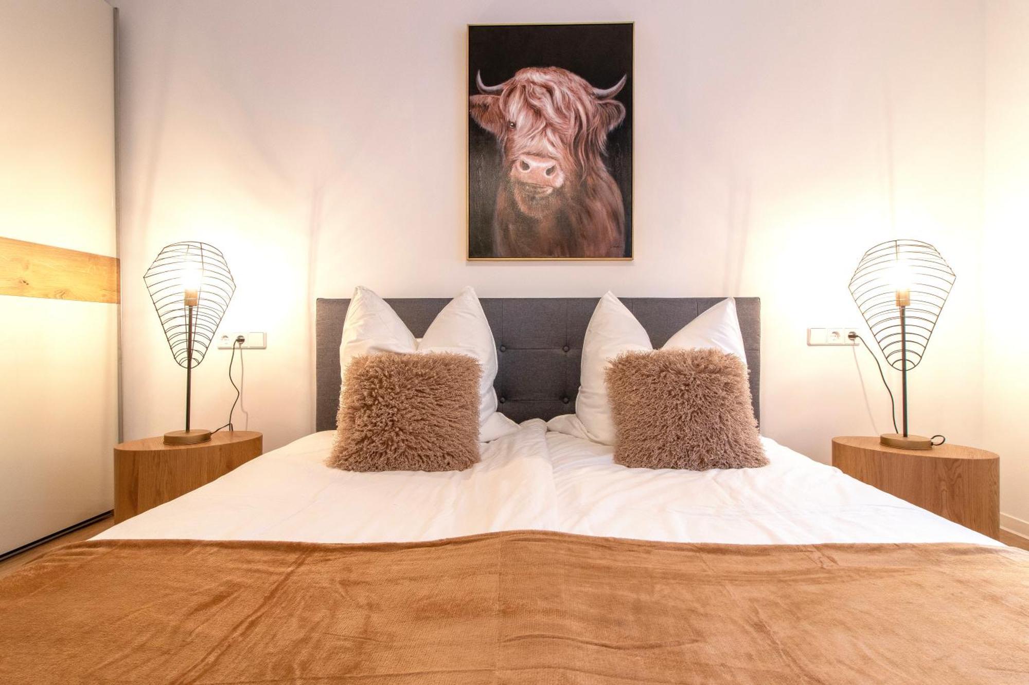 Stilvolles City-Apartment I Netflix I Wlan L Stellplatz I Zentral Schwarzenberg  Bagian luar foto