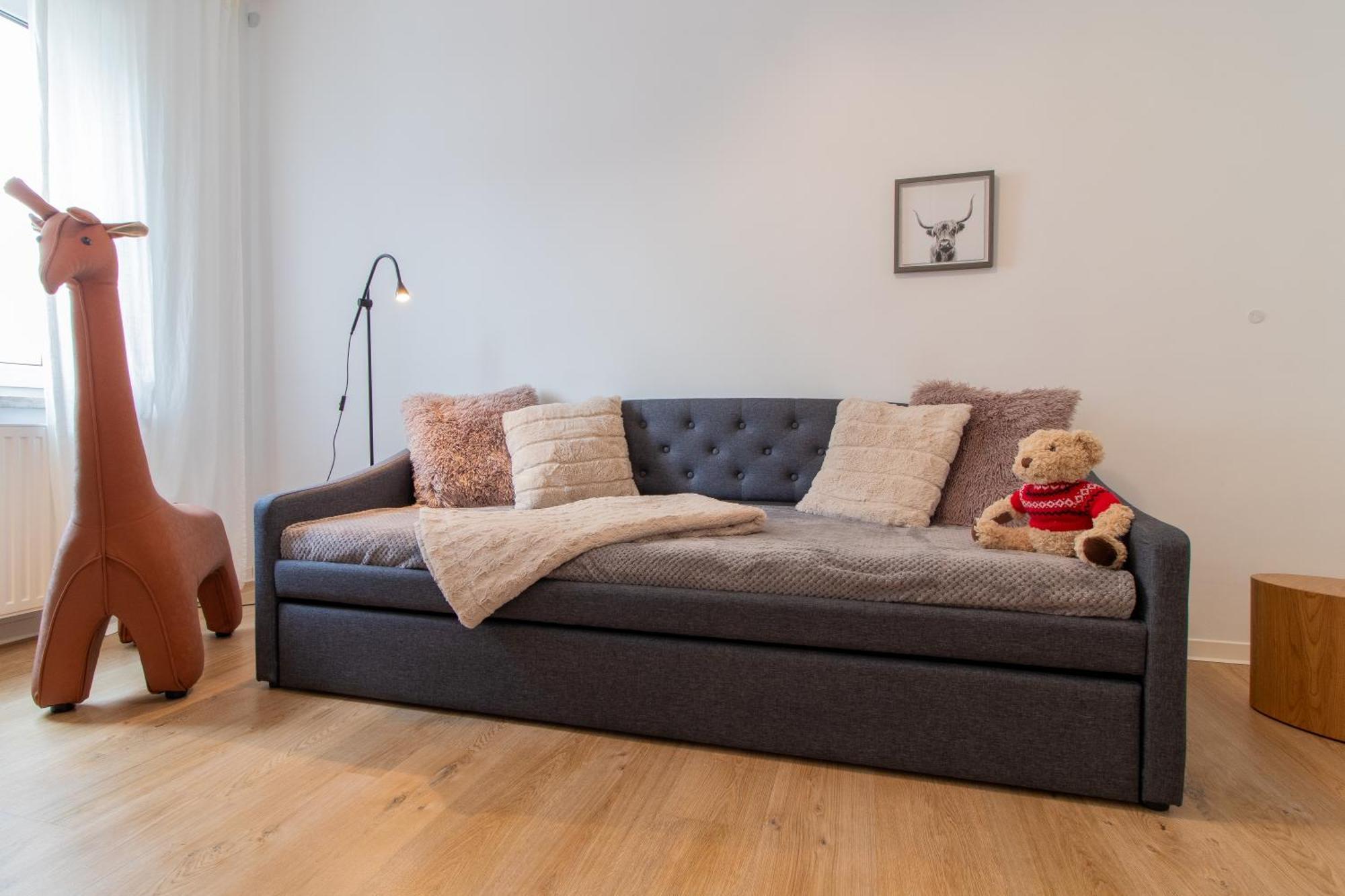Stilvolles City-Apartment I Netflix I Wlan L Stellplatz I Zentral Schwarzenberg  Bagian luar foto